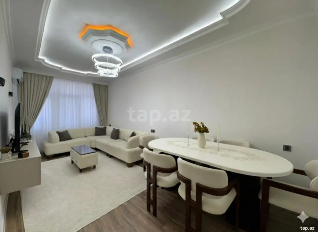 Satılır 2 otaqlı yeni tikili 70 m²