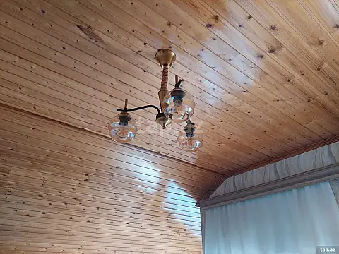 Satılır 5 otaqlı həyət evi 180 m²