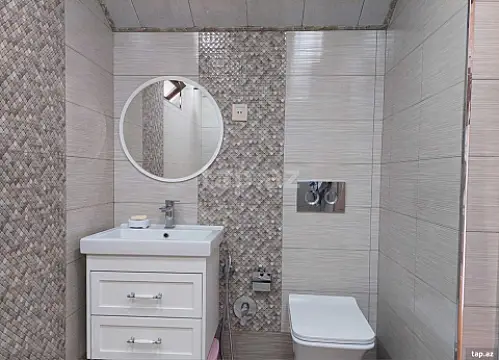 Satılır 5 otaqlı həyət evi 180 m²