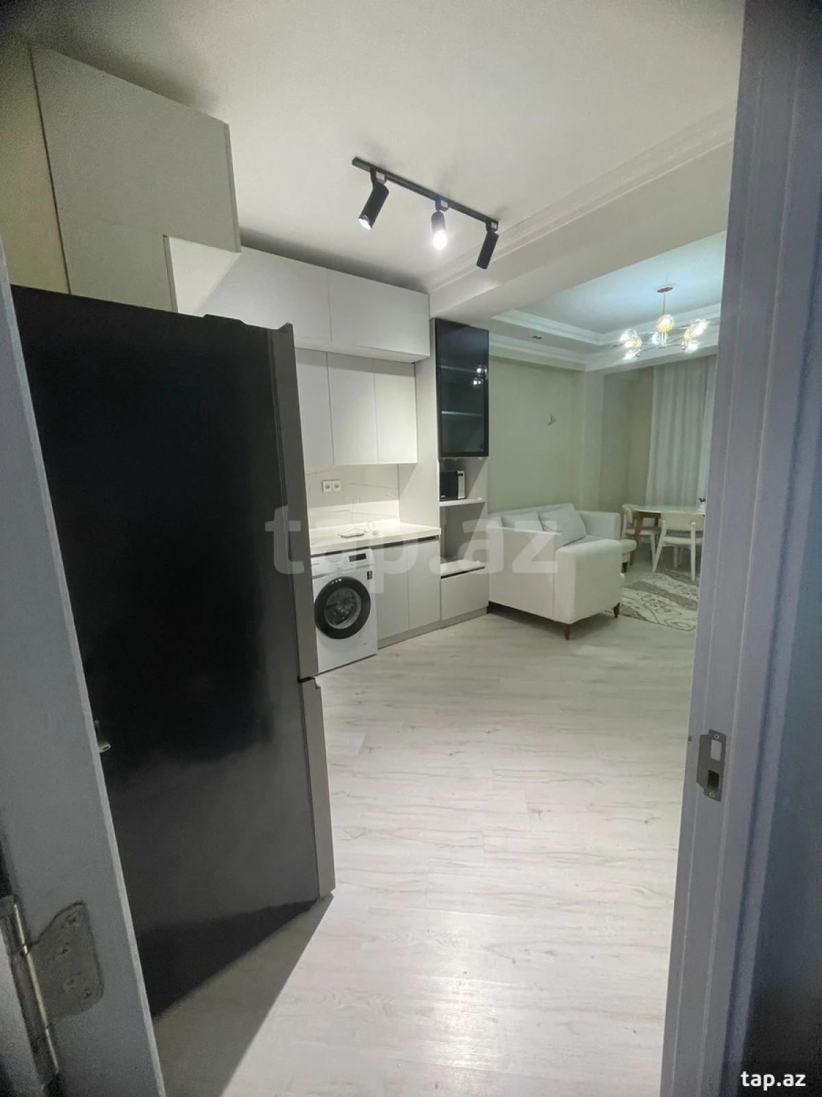 Kirayə verilir 2 otaqlı yeni tikili 62 m²