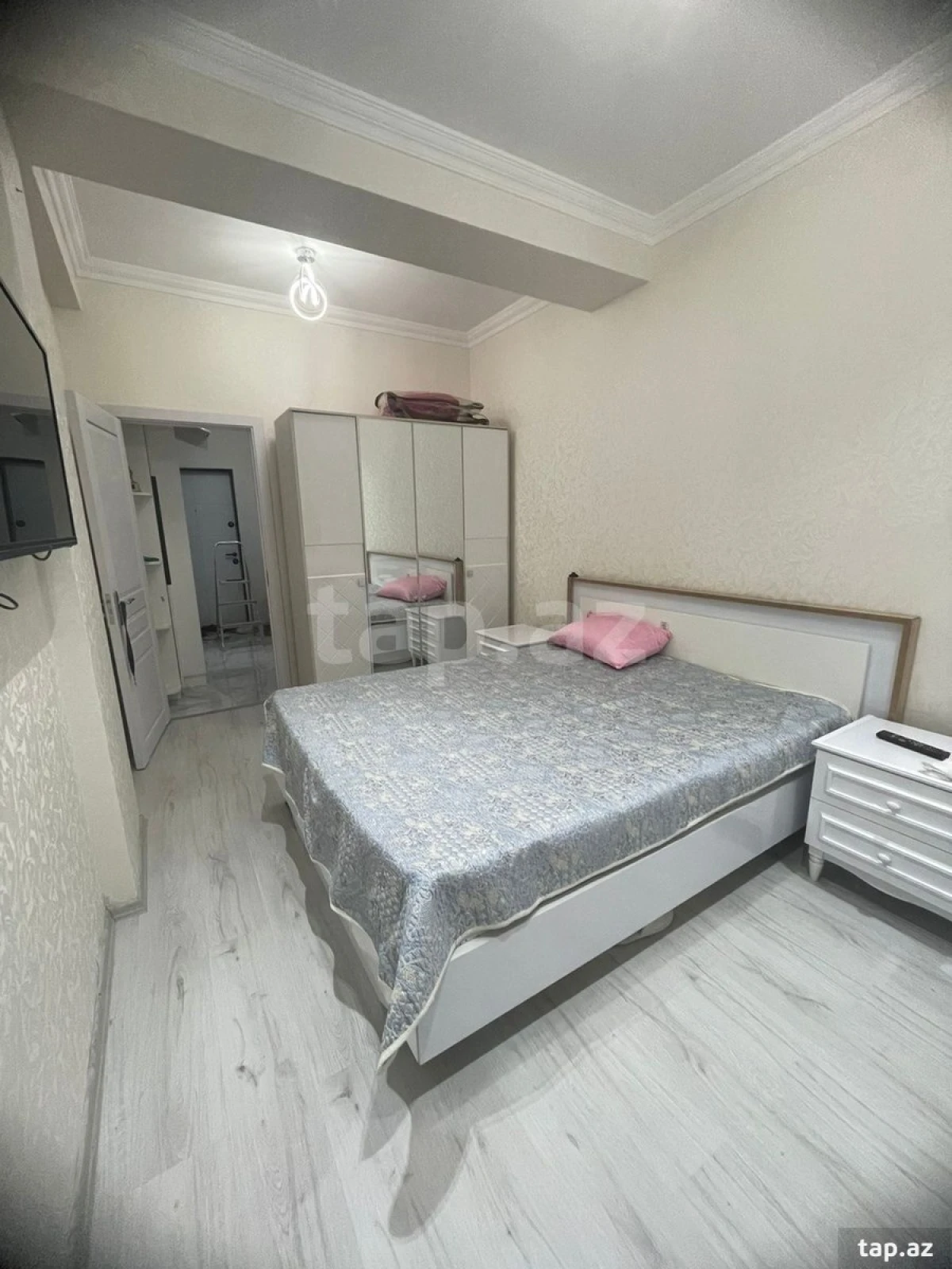 Kirayə verilir 2 otaqlı yeni tikili 62 m²