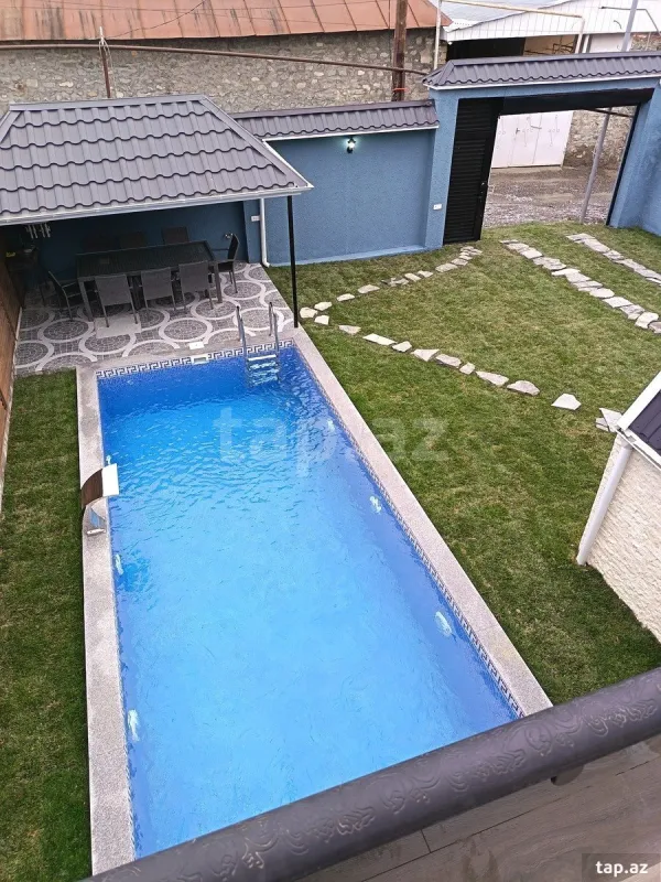 Kirayə verilir 4 otaqlı həyət evi