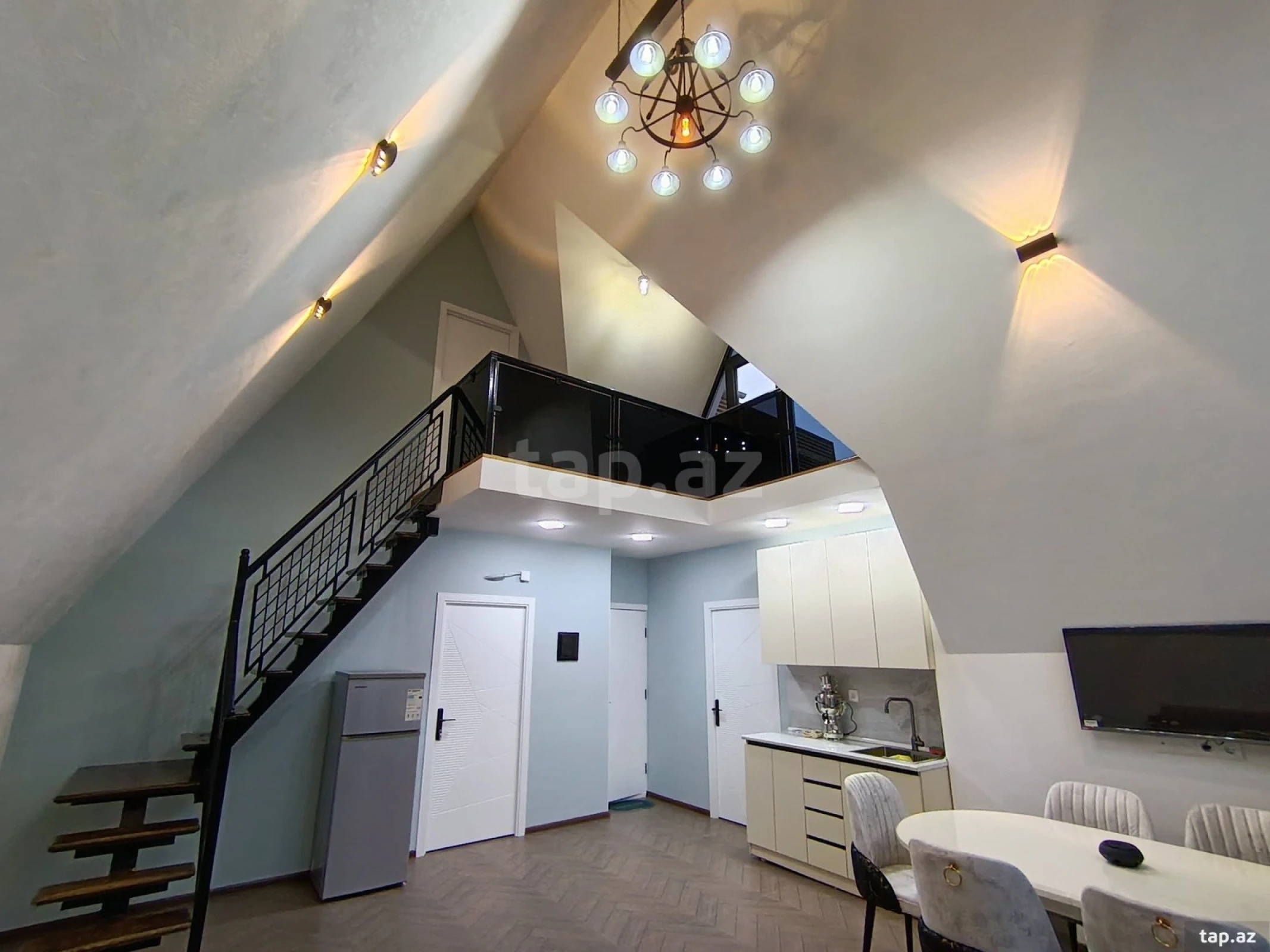 Kirayə verilir 4 otaqlı həyət evi