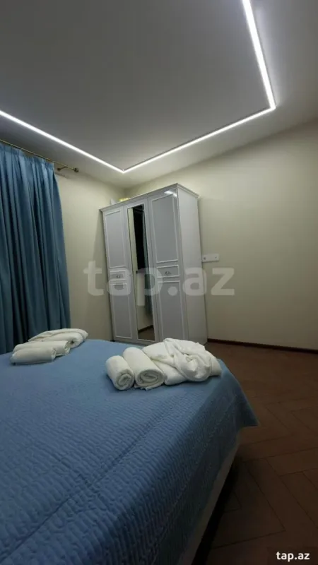 Kirayə verilir 4 otaqlı həyət evi