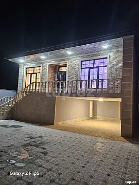 Satılır 3 otaqlı həyət evi 160 m²
