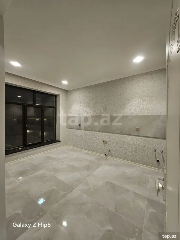 Satılır 3 otaqlı həyət evi 160 m²