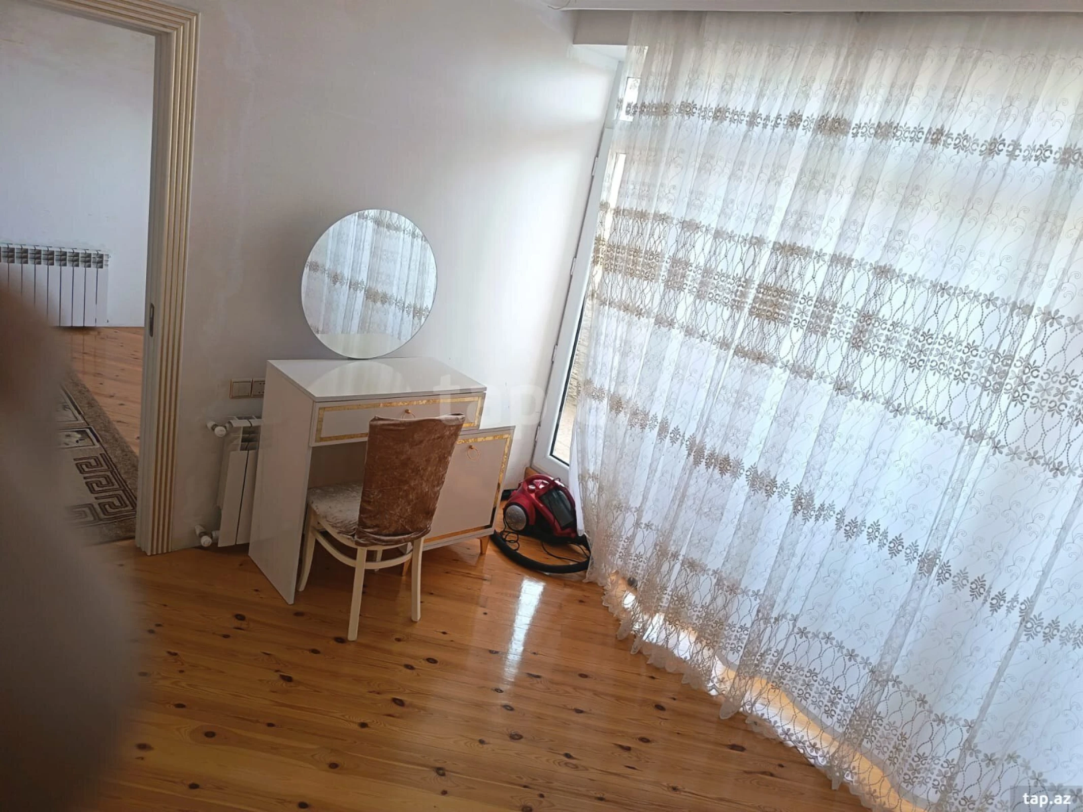 Kirayə verilir 3 otaqlı yeni tikili 80 m²