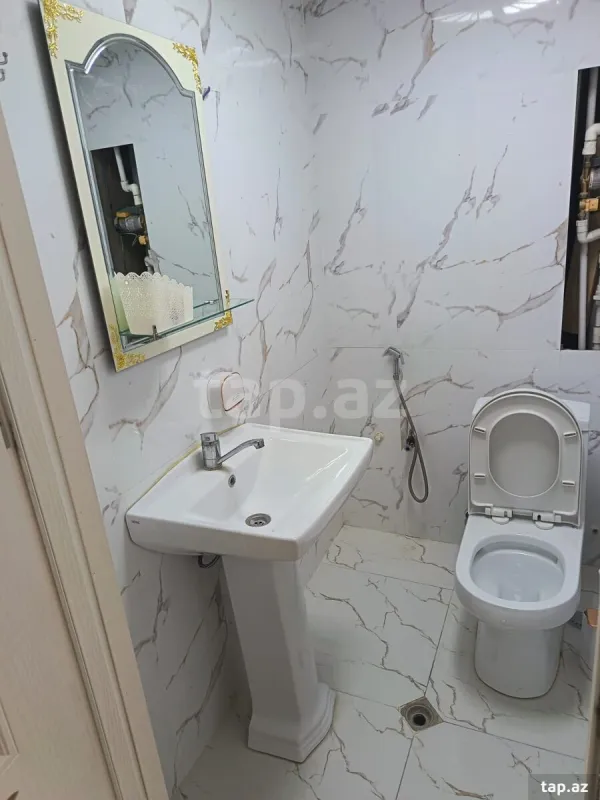 Kirayə verilir 3 otaqlı yeni tikili 80 m²