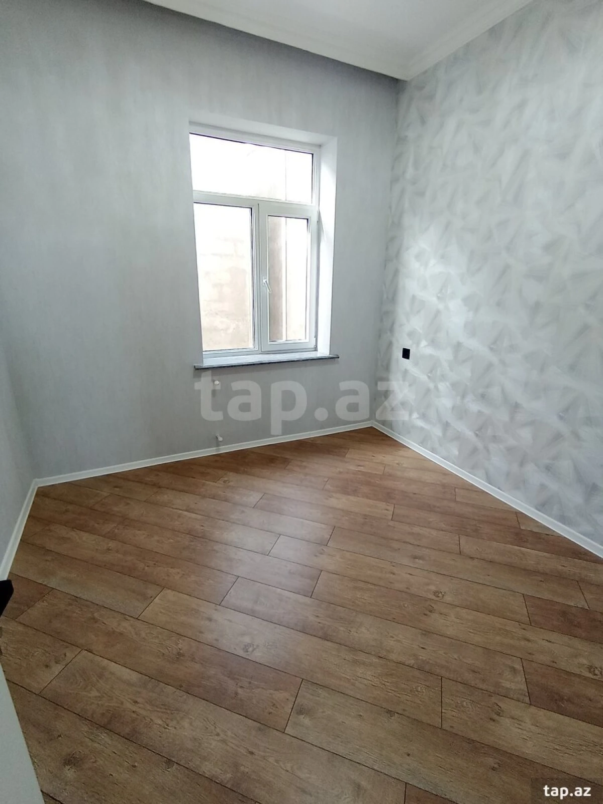 Satılır 5 otaqlı həyət evi