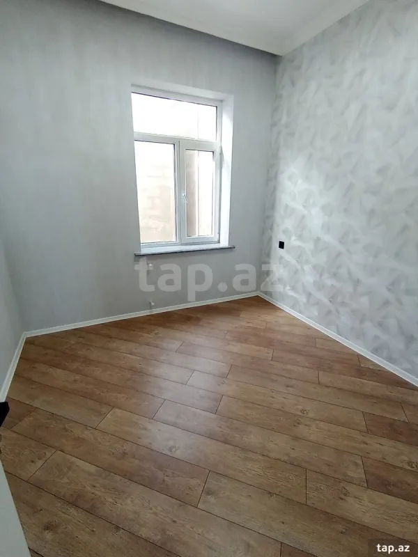 Satılır 5 otaqlı həyət evi