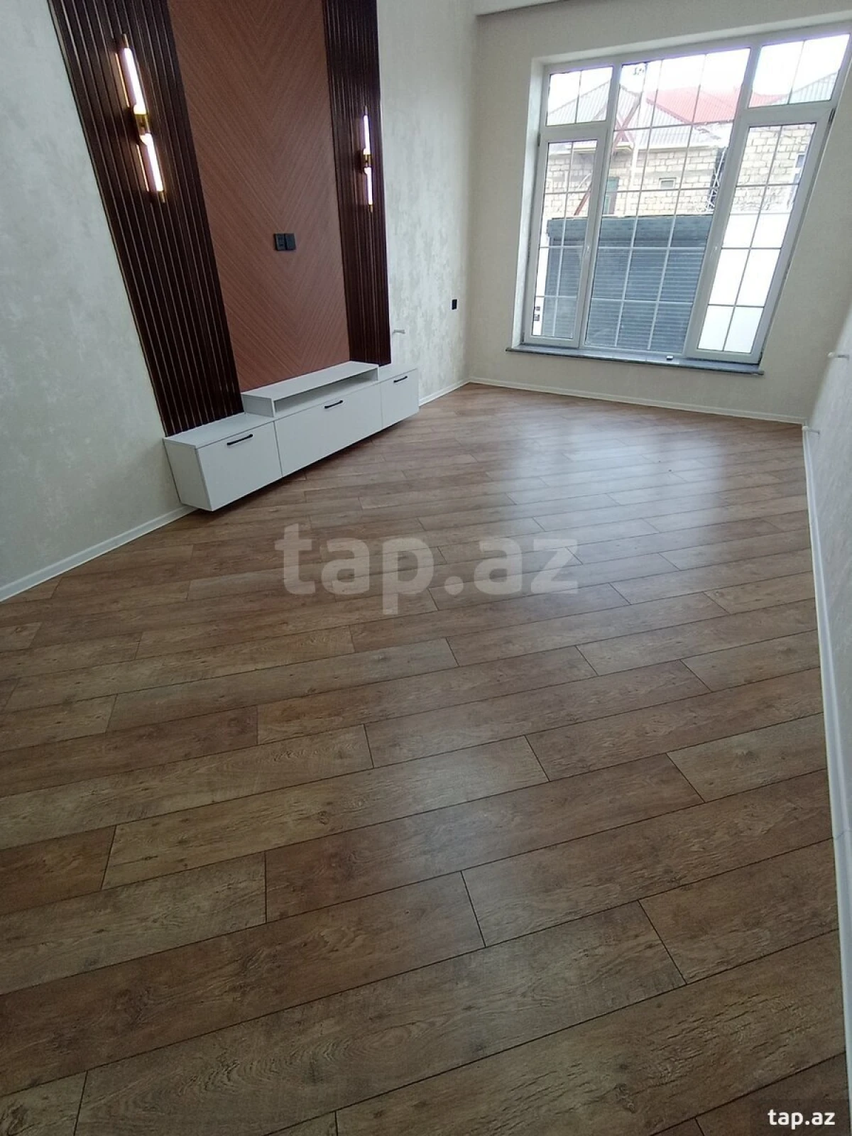 Satılır 5 otaqlı həyət evi