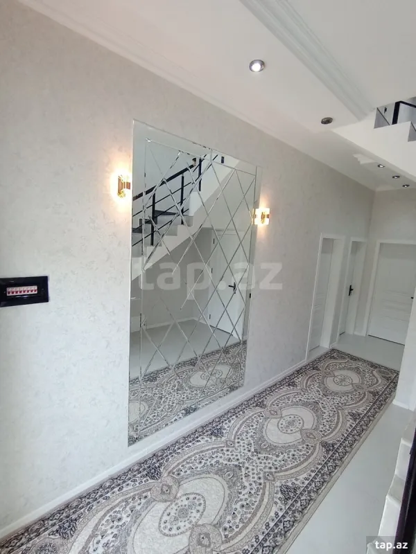 Satılır 5 otaqlı həyət evi