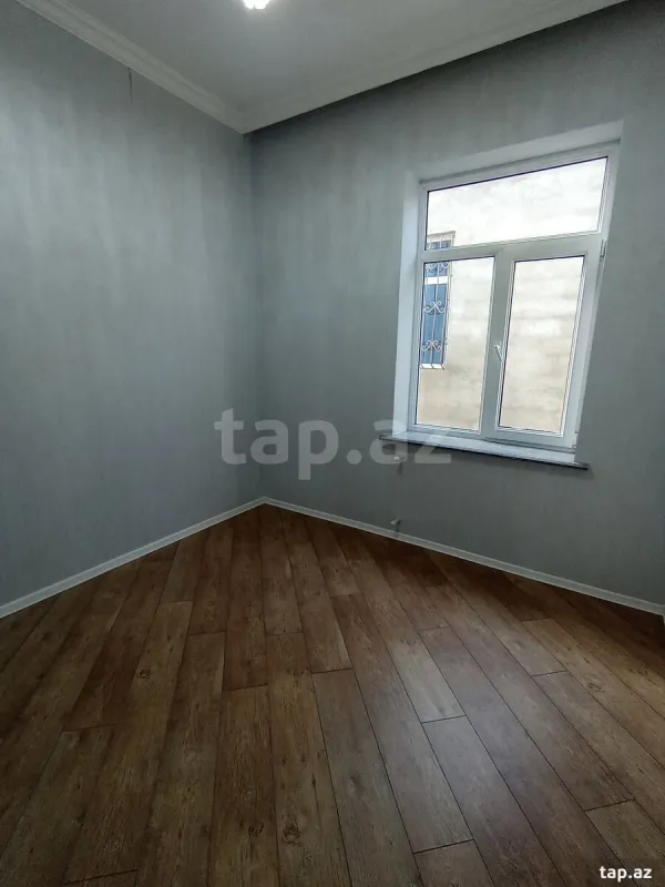 Satılır 5 otaqlı həyət evi