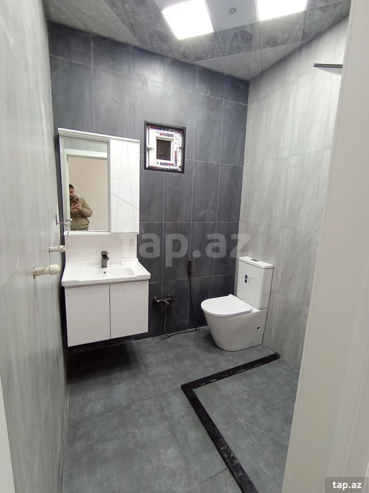 Satılır 5 otaqlı həyət evi