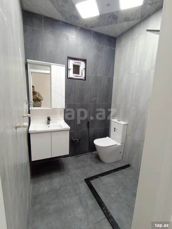 Satılır 5 otaqlı həyət evi