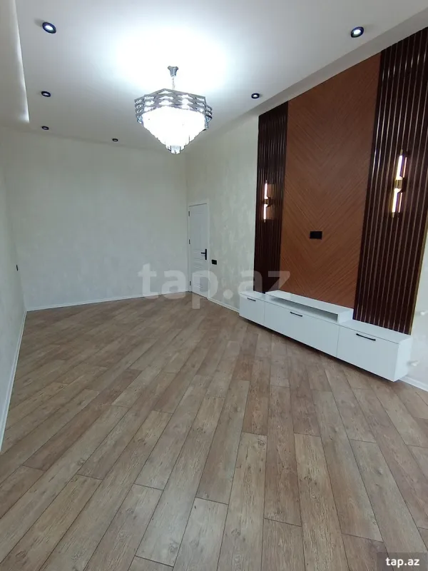 Satılır 5 otaqlı həyət evi