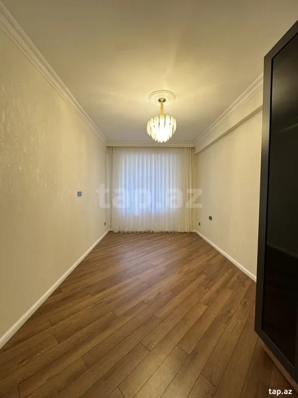 Satılır 3 otaqlı yeni tikili 105 m²
