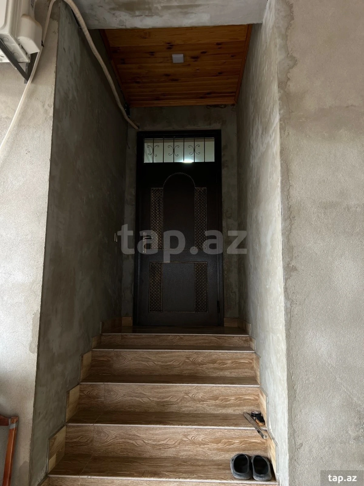 Satılır 4 otaqlı həyət evi 250 m²