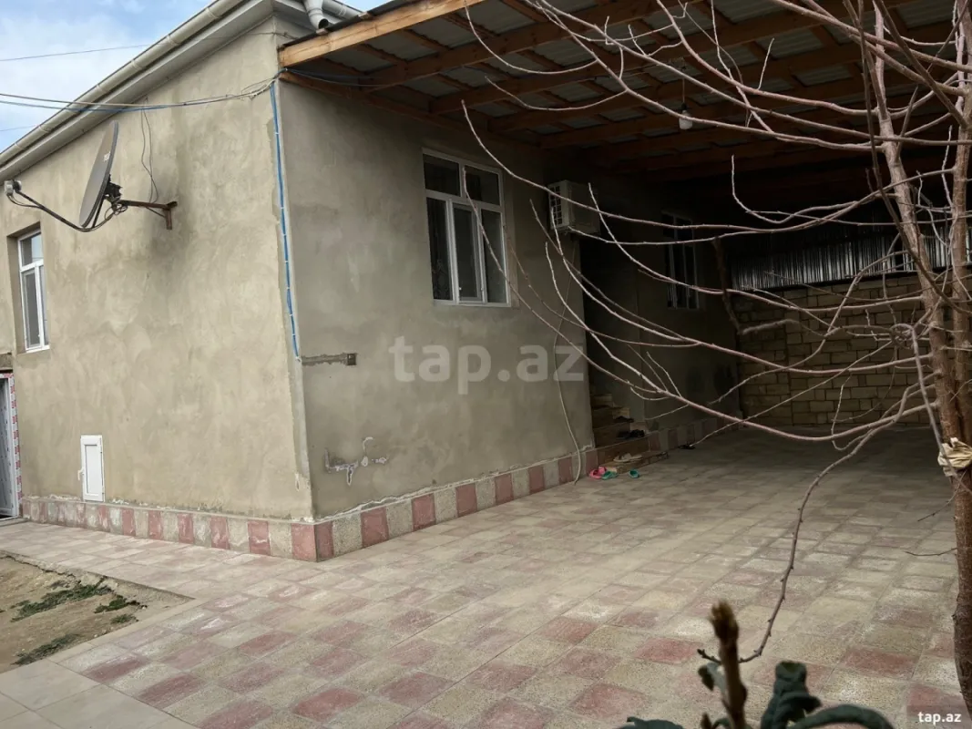 Satılır 4 otaqlı həyət evi 250 m²