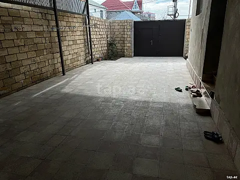 Satılır 4 otaqlı həyət evi 250 m²
