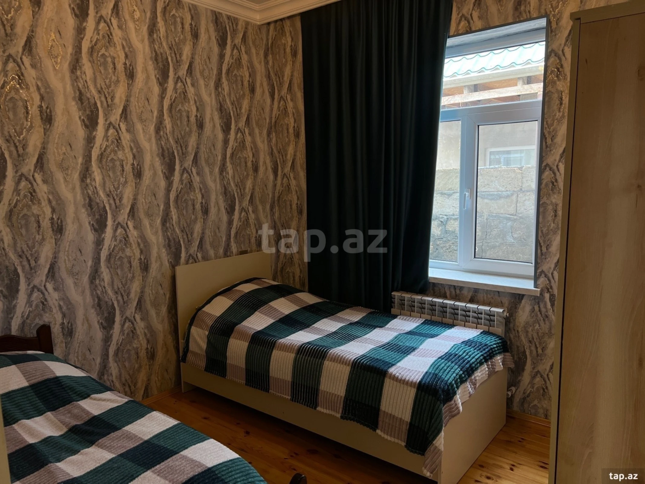 Satılır 4 otaqlı həyət evi 250 m²