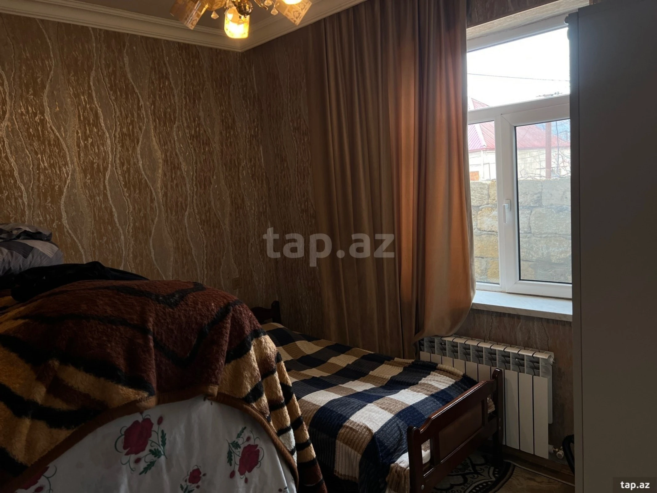 Satılır 4 otaqlı həyət evi 250 m²