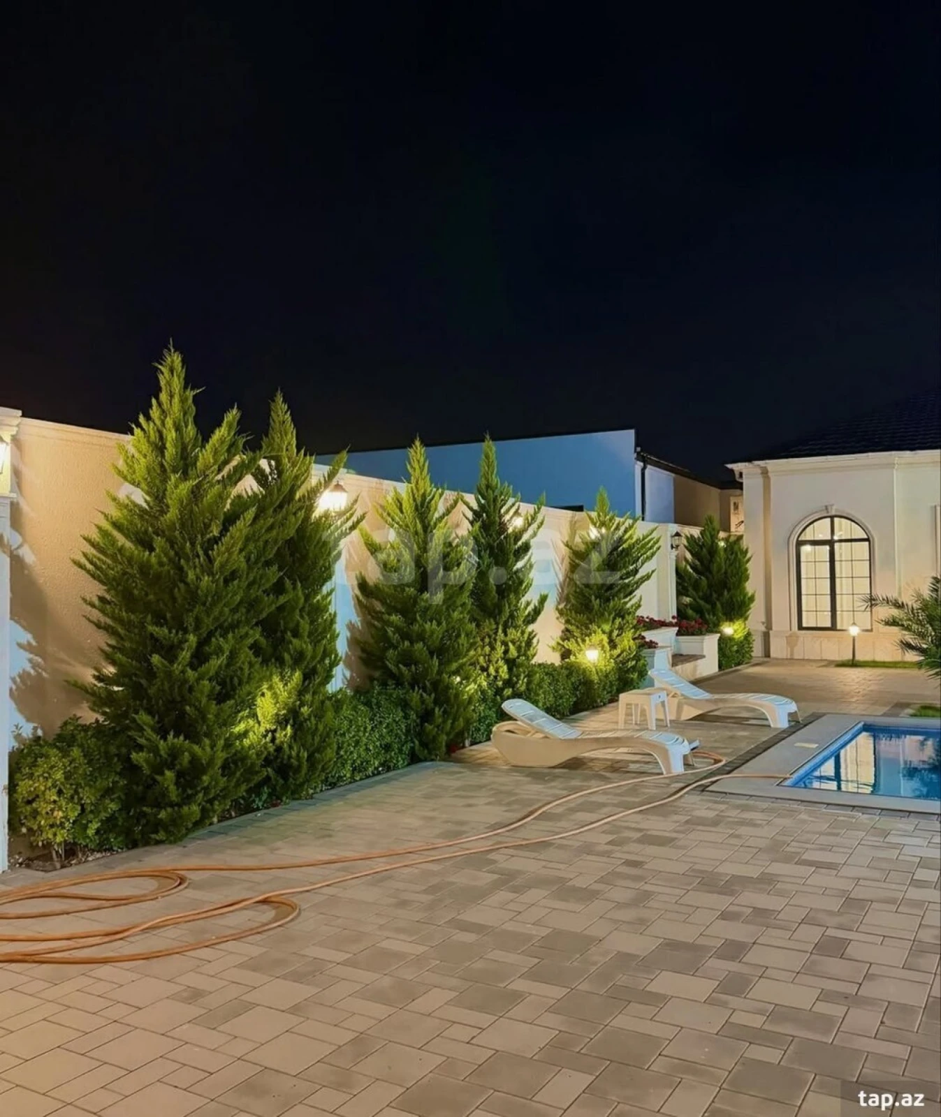 Kirayə verilir 4 otaqlı həyət evi