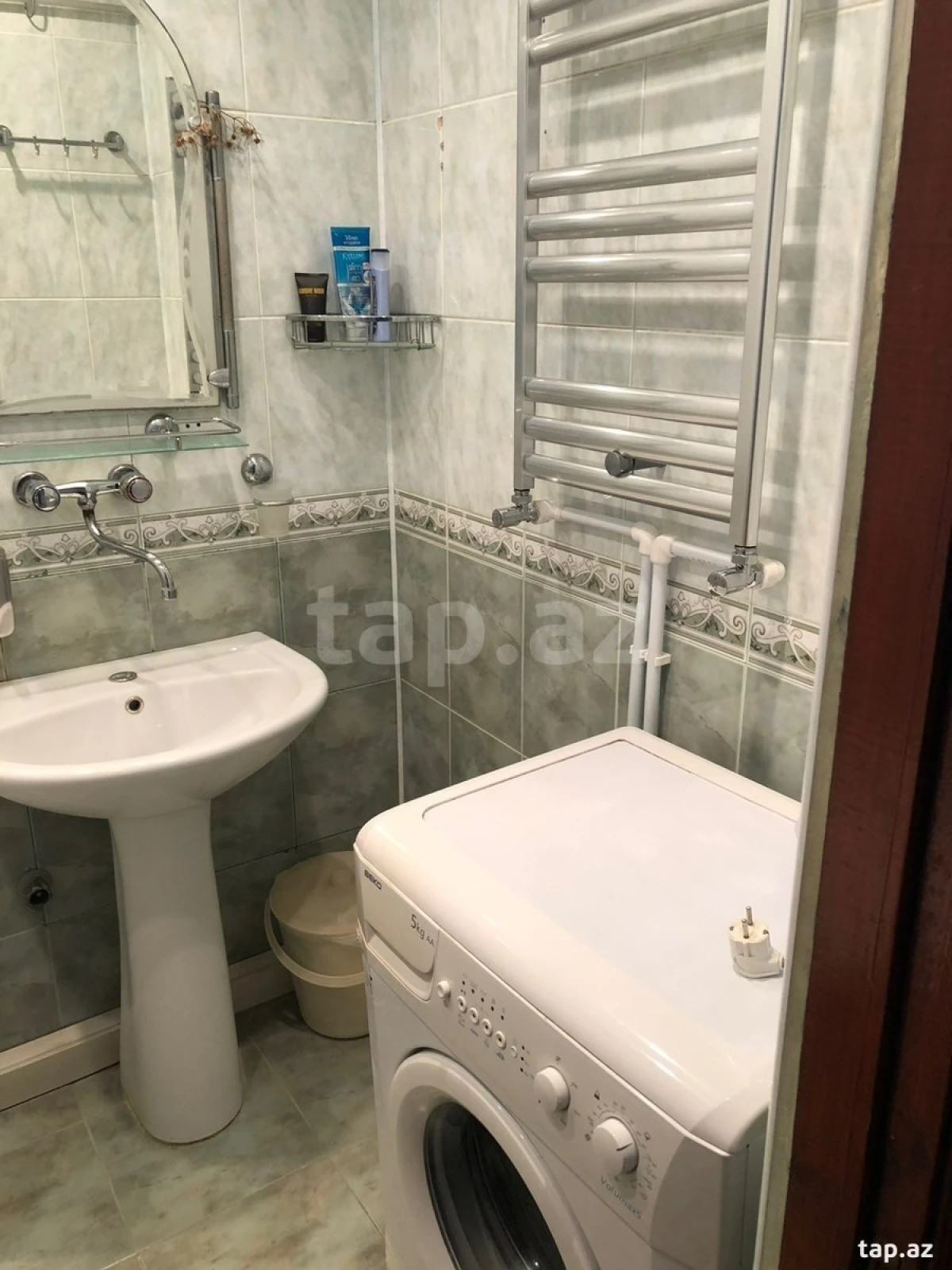 Kirayə verilir 2 otaqlı mənzil 63 m²