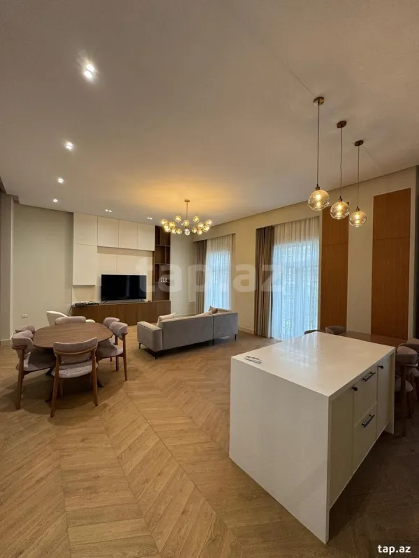 Kirayə verilir 4 otaqlı yeni tikili 146 m²