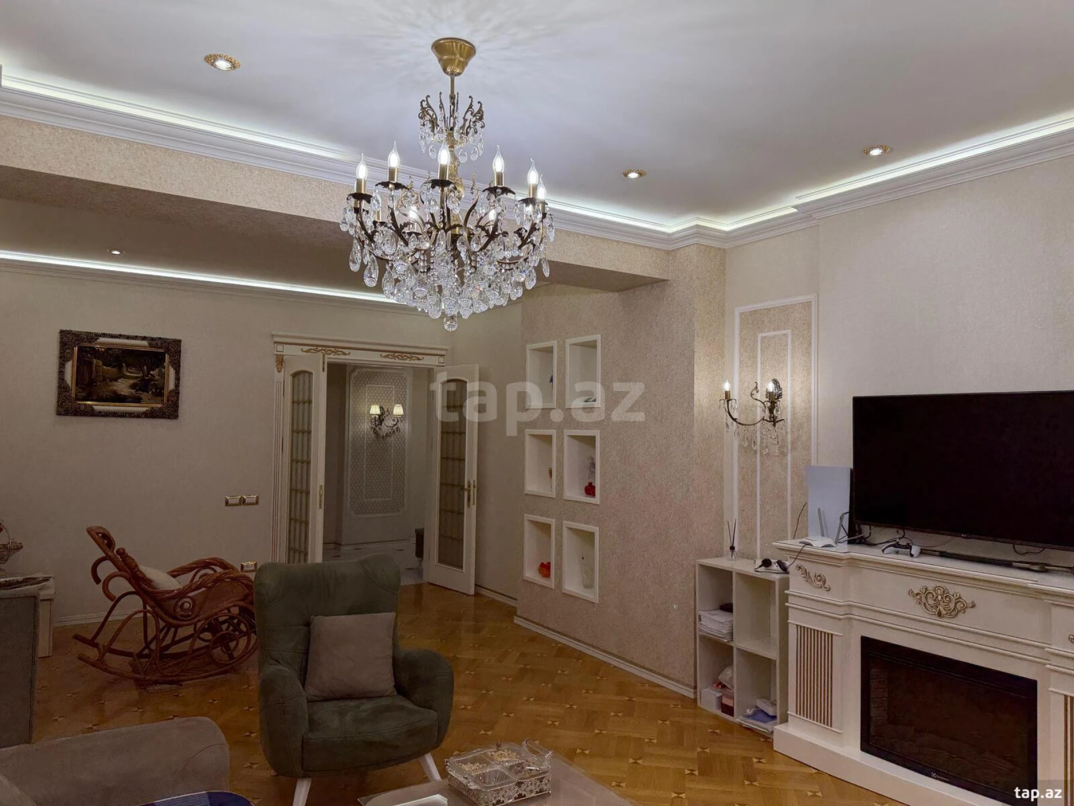 Satılır 4 otaqlı yeni tikili 180 m²