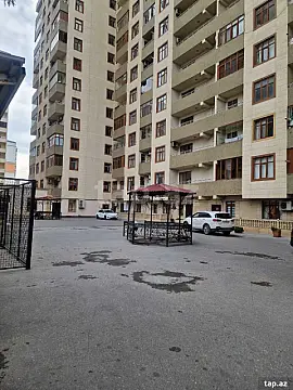 Satılır 4 otaqlı yeni tikili 180 m²