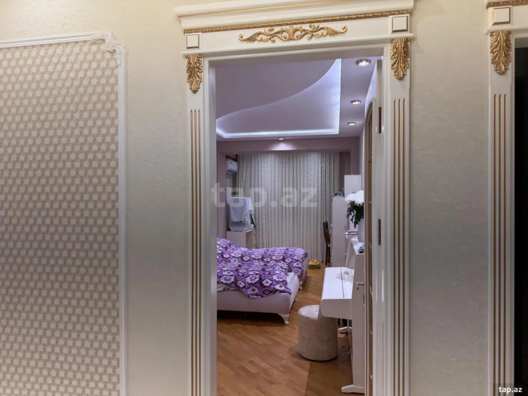 Satılır 4 otaqlı yeni tikili 180 m²