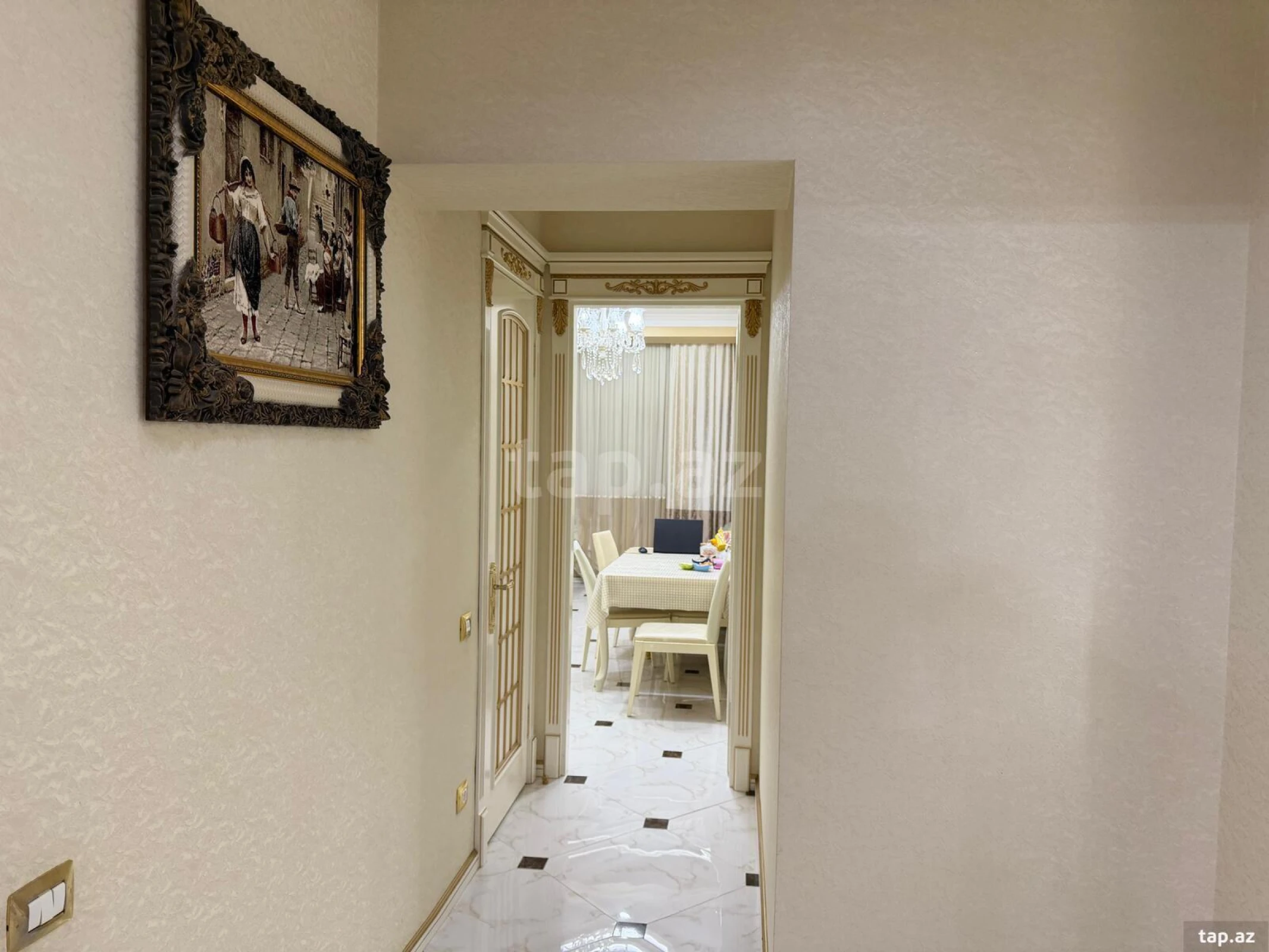 Satılır 4 otaqlı yeni tikili 180 m²