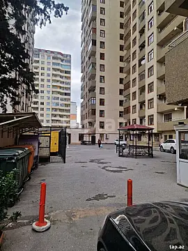 Satılır 4 otaqlı yeni tikili 180 m²
