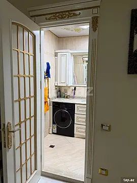 Satılır 4 otaqlı yeni tikili 180 m²