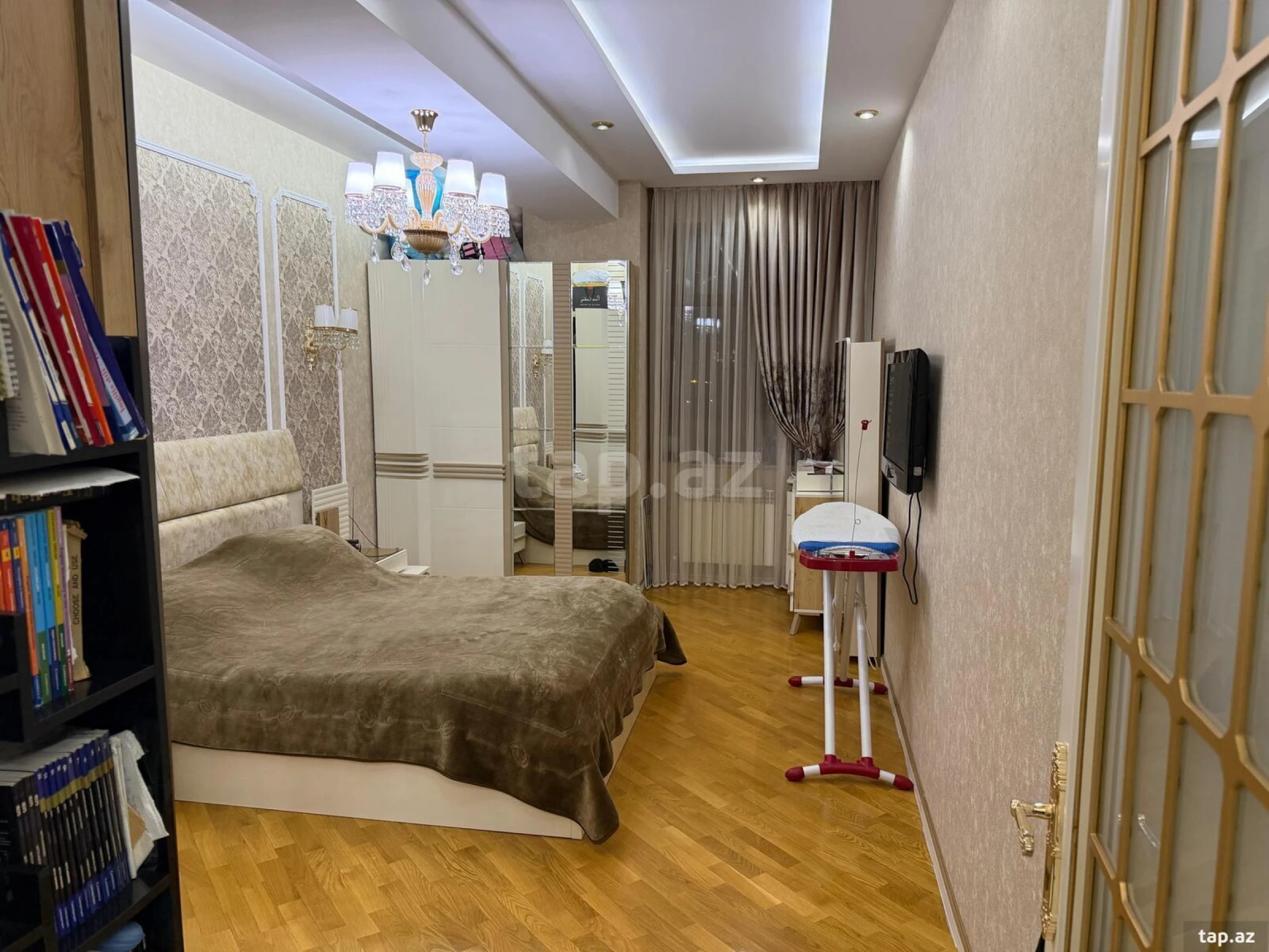 Satılır 4 otaqlı yeni tikili 180 m²