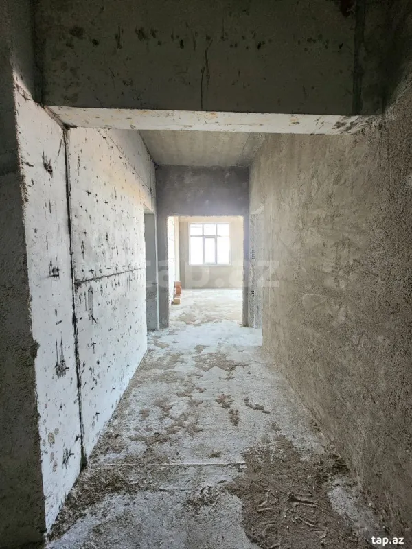 Satılır 3 otaqlı yeni tikili 130 m²