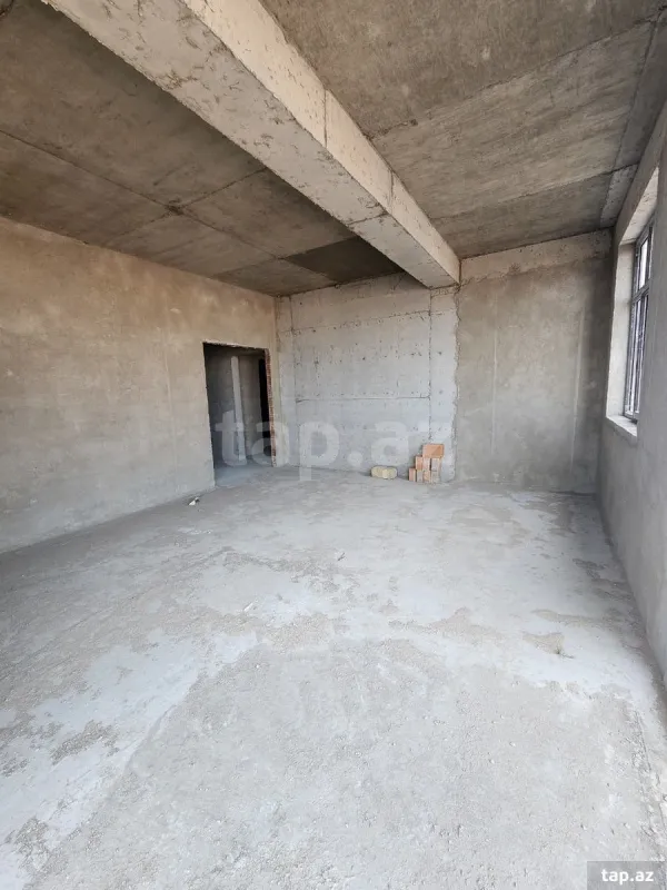 Satılır 3 otaqlı yeni tikili 130 m²
