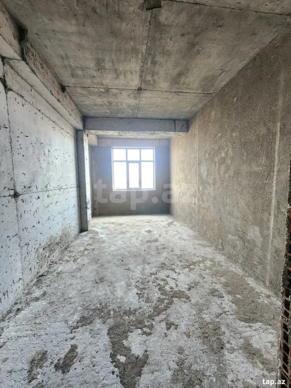 Satılır 3 otaqlı yeni tikili 130 m²