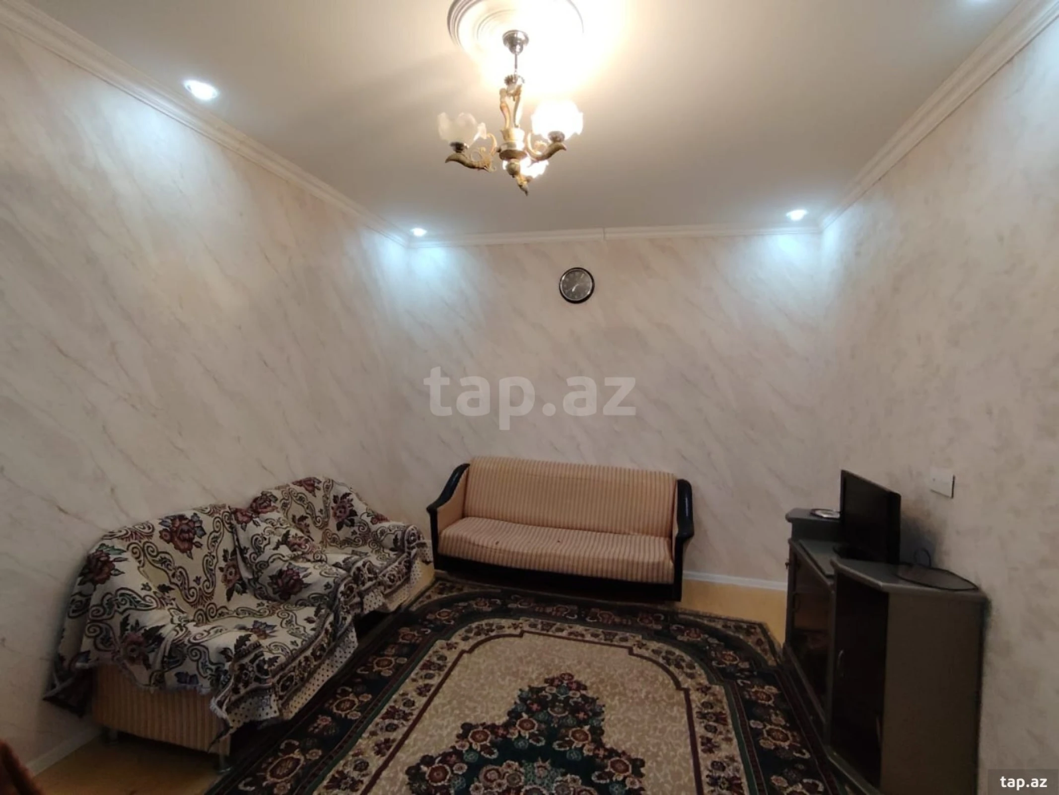 Kirayə verilir 3 otaqlı həyət evi