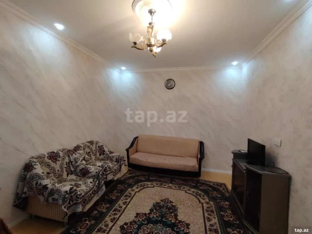 Kirayə verilir 3 otaqlı həyət evi