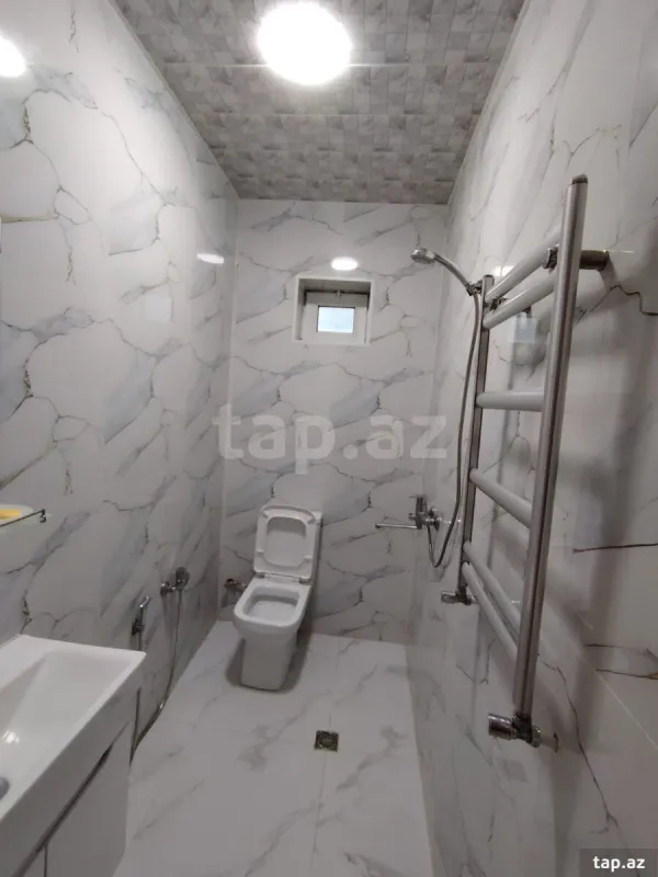 Kirayə verilir 3 otaqlı həyət evi