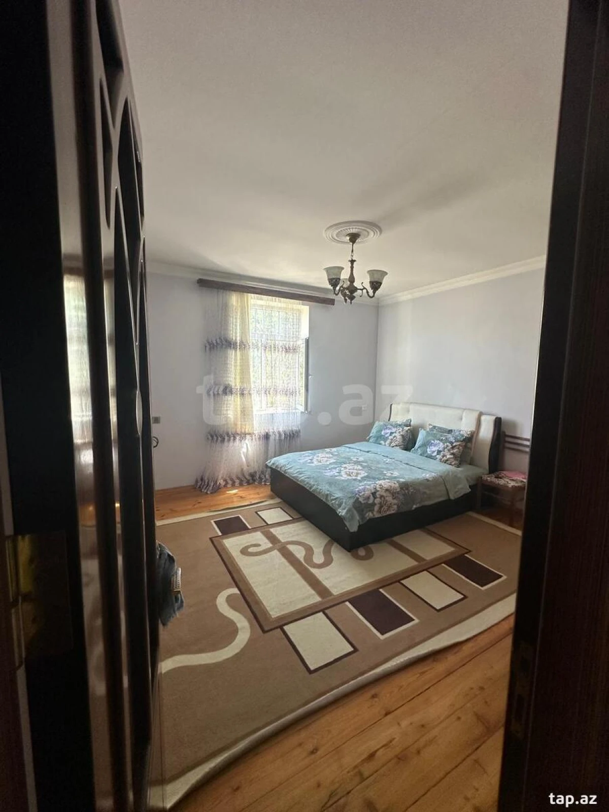 Satılır 4 otaqlı həyət evi