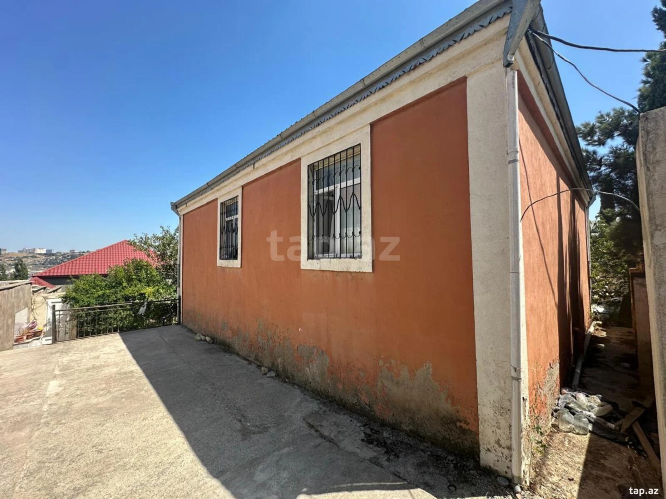 Satılır 4 otaqlı həyət evi