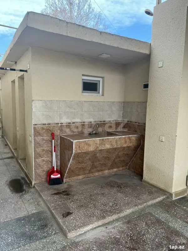 Kirayə verilir 3 otaqlı həyət evi