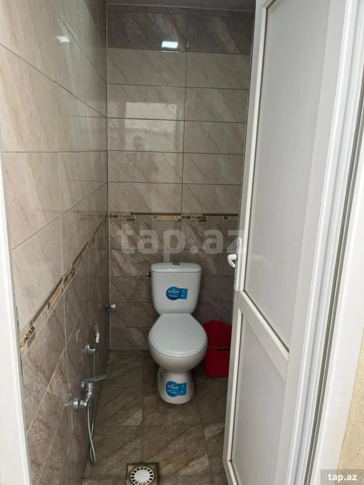 Kirayə verilir 3 otaqlı həyət evi