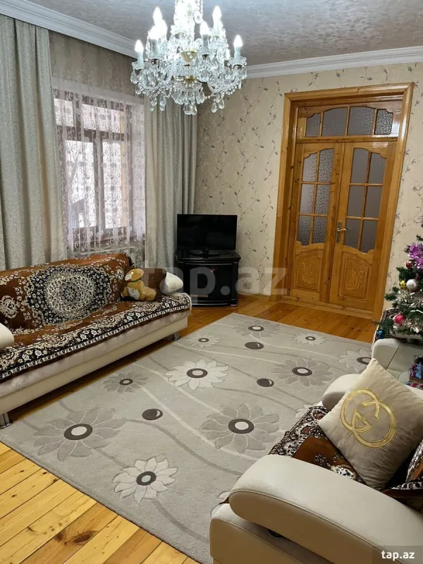Kirayə verilir 3 otaqlı həyət evi