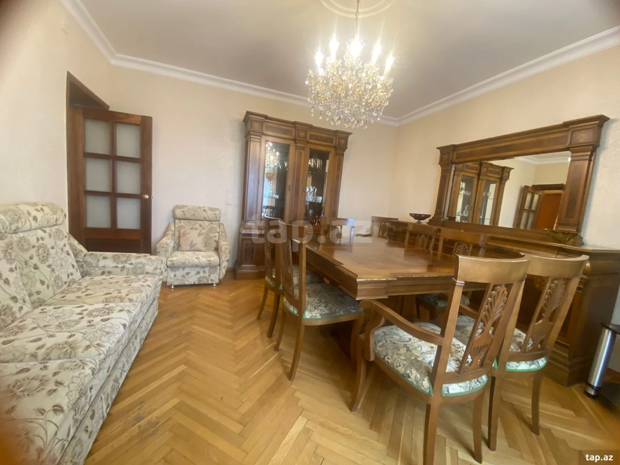 Satılır 4 otaqlı mənzil 110 m²