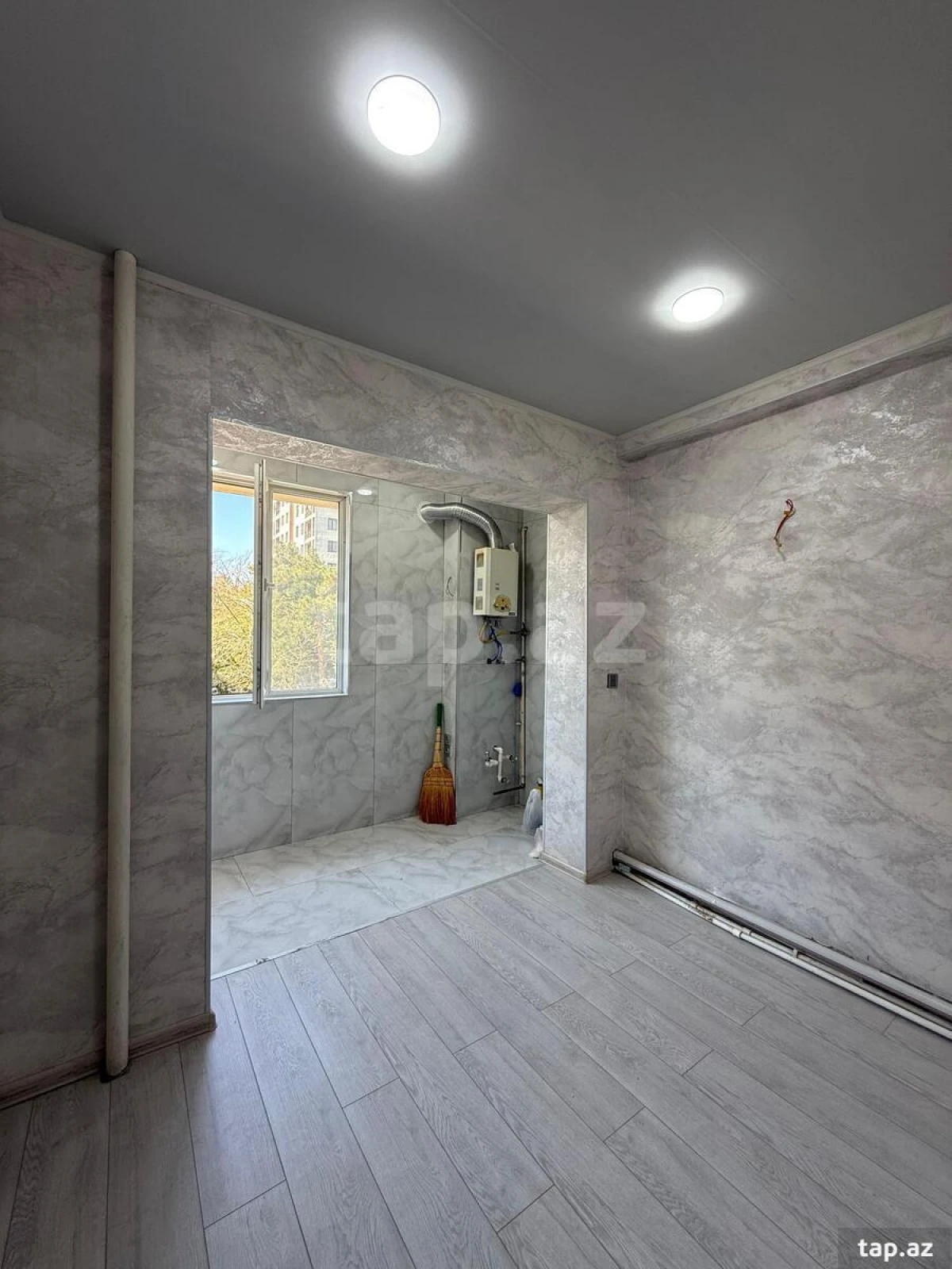 Satılır 1 otaqlı mənzil 40 m²