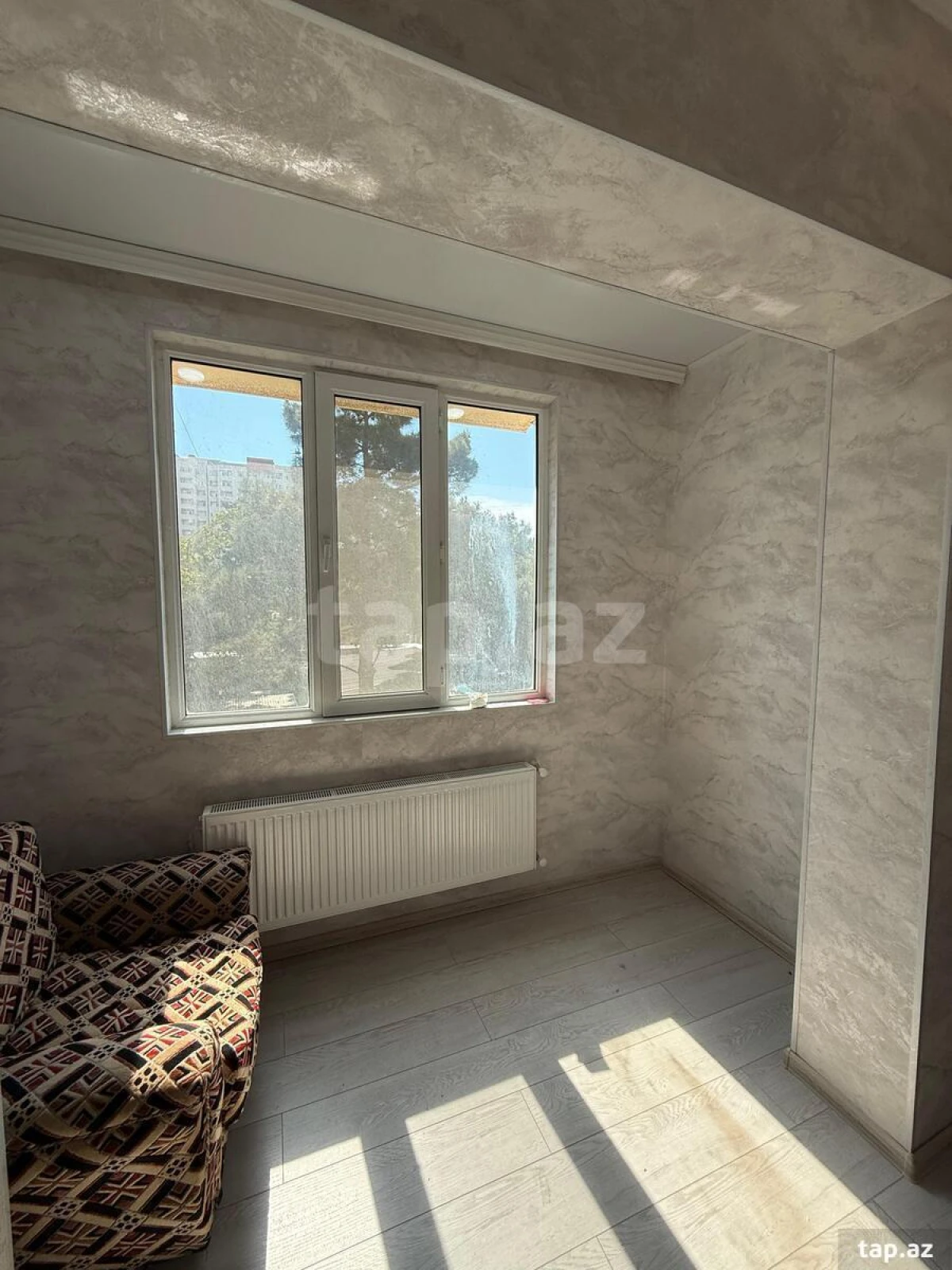 Satılır 1 otaqlı mənzil 40 m²